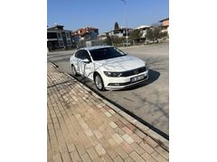 Sahibinden Volkswagen Passat 1.6 TDi BlueMotion Comfortline 2015 Model  222.500 km Beyaz