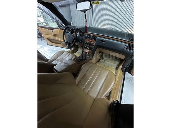 ADA GARAGE'DEN KONDİSYONU ÇOK DÜZGÜN MERCEDES ARAYANLARA