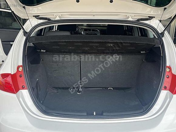 BESS | SEAT LEON 1.6 TDI CR STYLE DSG
