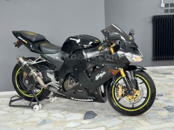 Galeriden Kawasaki Ninja ZX-10R 2004 Model Balıkesir 67.800 km