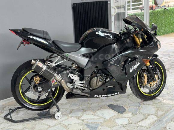 Galeriden Kawasaki Ninja ZX-10R 2004 Model Balıkesir 67.800 km