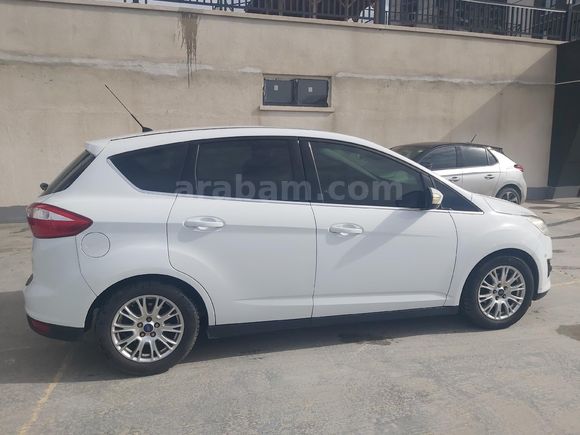 2.Sahibinden Ford C-Max 1.6 TDCi Titanium 2012 Model Masrafsız