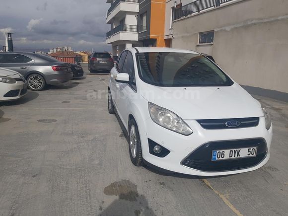 2.Sahibinden Ford C-Max 1.6 TDCi Titanium 2012 Model Masrafsız