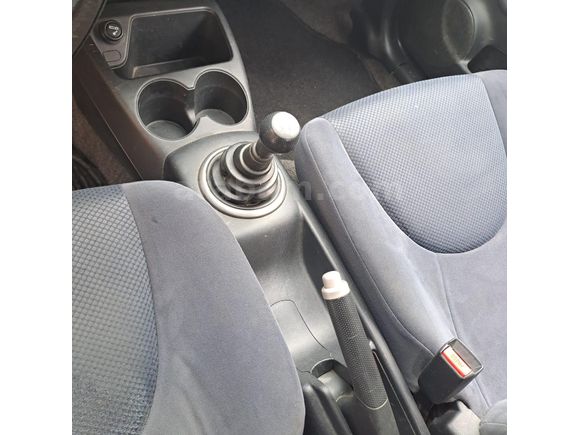 Sahibinden Honda Jazz 1.4 ES 2005 Model