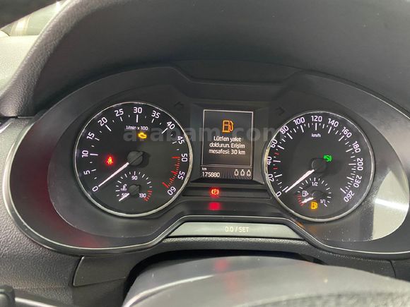 Sahibinden DEĞİŞENSİZ 2016 Octavia 1.6 TDI Style