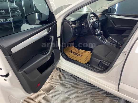 Sahibinden DEĞİŞENSİZ 2016 Octavia 1.6 TDI Style