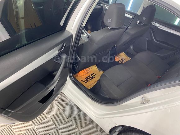 Sahibinden DEĞİŞENSİZ 2016 Octavia 1.6 TDI Style