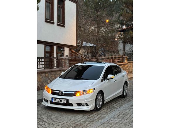 Sahibinden Honda Civic 1.6 vtec eco elegance 2013 Model 