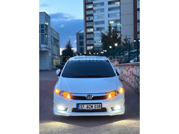 Sahibinden Honda Civic 1.6 vtec eco elegance 2013 Model 