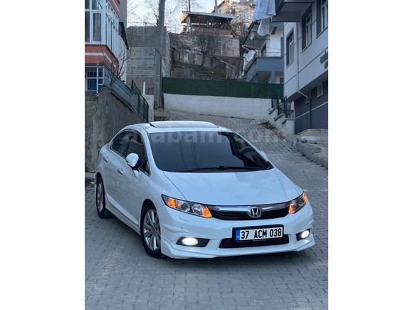 Sahibinden Honda Civic 1.6 vtec eco elegance 2013 Model 