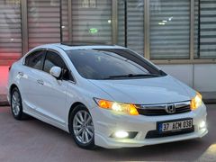 Sahibinden Honda Civic 1.6 vtec eco elegance 2013 Model 