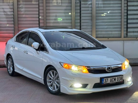 Sahibinden Honda Civic 1.6 vtec eco elegance 2013 Model 