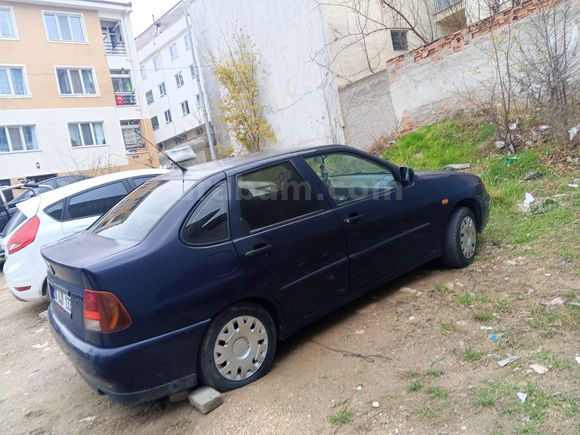 Acil satılık!!!Volkswagen Polo 1.6 Classic 1999 Model