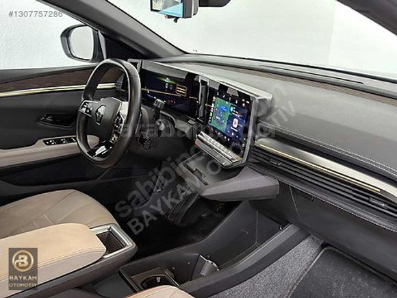 BAYKAM OTOMOTİV'DEN HATASIZ BOYASIZ İCONİC MEGANE E-TECH