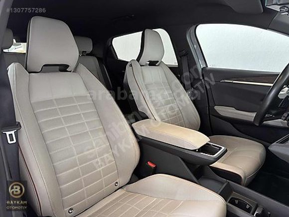 BAYKAM OTOMOTİV'DEN HATASIZ BOYASIZ İCONİC MEGANE E-TECH