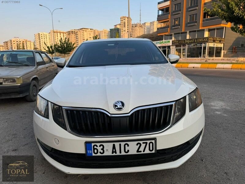 TOPAL GROUP AUTO'DAN MÜKEMMEL KONDİSYONDA OCTAVİA!!!