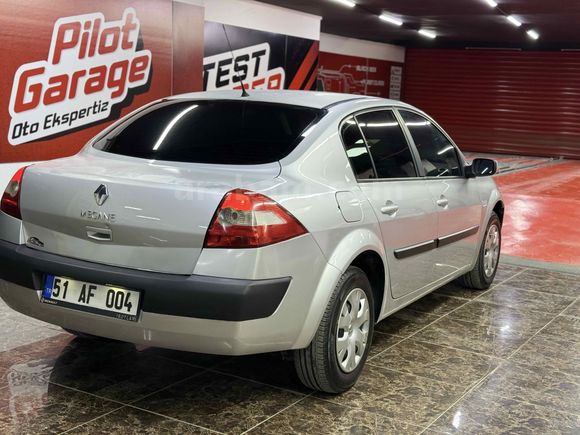 Sahibinden Renault Megane 1.5 dCi
İLK PLAKASI  SERVİS BAKIMLI