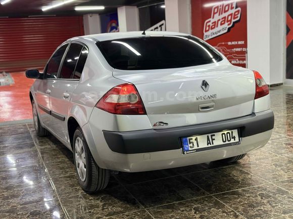 Sahibinden Renault Megane 1.5 dCi
İLK PLAKASI  SERVİS BAKIMLI