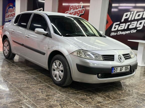 Sahibinden Renault Megane 1.5 dCi
İLK PLAKASI  SERVİS BAKIMLI