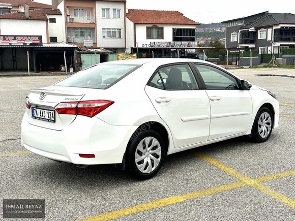 HATASIZ BOYASIZ TRAMERSİZ 2017 MODEL COROLLA 1.33