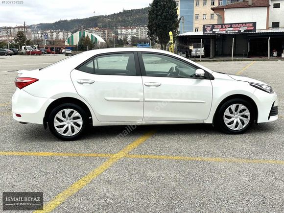 HATASIZ BOYASIZ TRAMERSİZ 2017 MODEL COROLLA 1.33