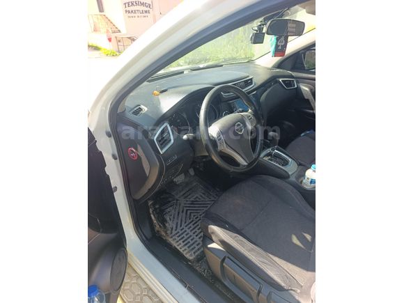Sahibinden Nissan Qashqai 1.6 dCi Sky Pack 2015 Model