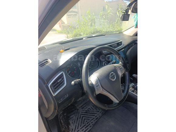 Sahibinden Nissan Qashqai 1.6 dCi Sky Pack 2015 Model