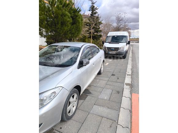 Sahibinden Renault Fluence 1.5 dCi Privilege 2011 Model