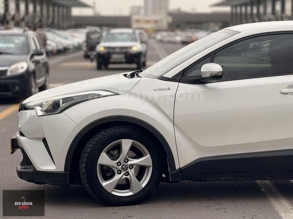 BEYGÜVEN AUTO DAN 2019 CHR 1.8 HYBRİD