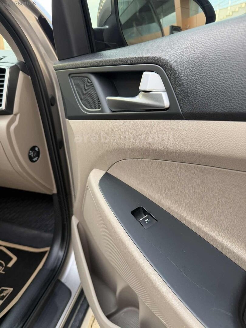 HATASIZ BOYASIZ TRAMERSİZ 4X4 TUCSON 4