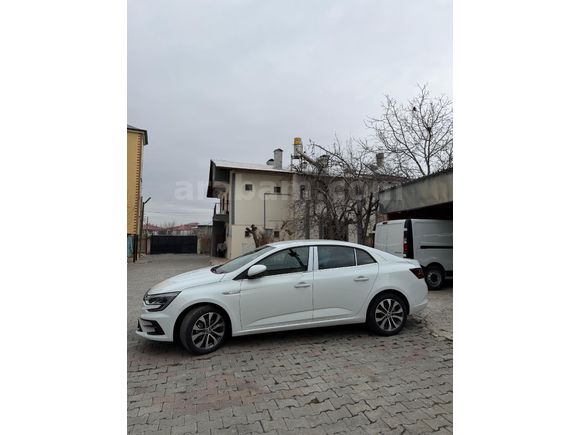 Sahibinden Renault Megane 1.3 TCe Icon 2025 Model