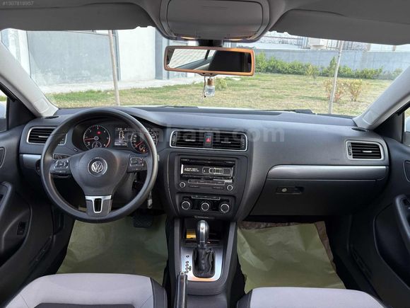ROYALDEN 2014 VW JETTA 1.6TDİ DSG HATASIZ BOYASIZ ÇOK SINIFFF