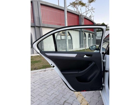 ROYALDEN 2014 VW JETTA 1.6TDİ DSG HATASIZ BOYASIZ ÇOK SINIFFF