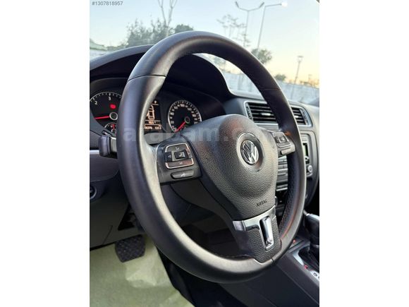 ROYALDEN 2014 VW JETTA 1.6TDİ DSG HATASIZ BOYASIZ ÇOK SINIFFF