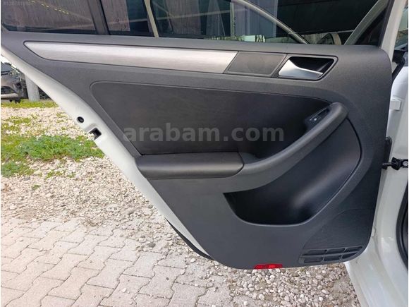 ROYALDEN 2014 VW JETTA 1.6TDİ DSG HATASIZ BOYASIZ ÇOK SINIFFF