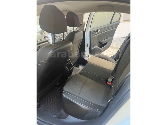 Sahibinden Renault Megane 1.3 TCe Joy 2020 Model 