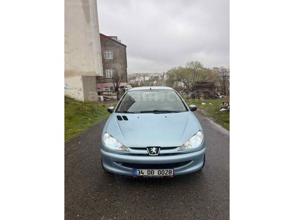 Sahibinden Peugeot 206 1.4 HDi X-line 2005 Model
Acil ihtiyaçtan satılıktır motor şanzıman gayet güzeldir klima aktif olarak sıcak soğuk çalışmaktadı 