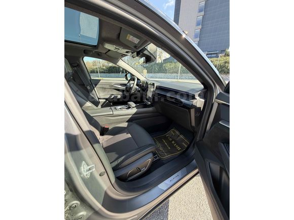Şahininden Renault Austral 1.3 Hybrid Techno Esprit Alpine 2025 Model 