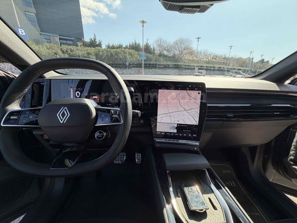 Şahininden Renault Austral 1.3 Hybrid Techno Esprit Alpine 2025 Model 