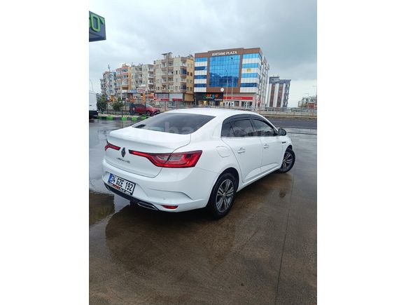 Sahibinden Renault Megane 1.3 TCe Touch 2023 Model