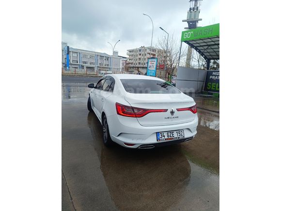 Sahibinden Renault Megane 1.3 TCe Touch 2023 Model