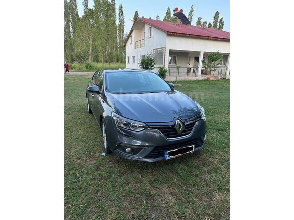 Sahibinden Renault Megane 1.5 dCi Touch 2017 Model  211.500 km Gri (titanyum)
