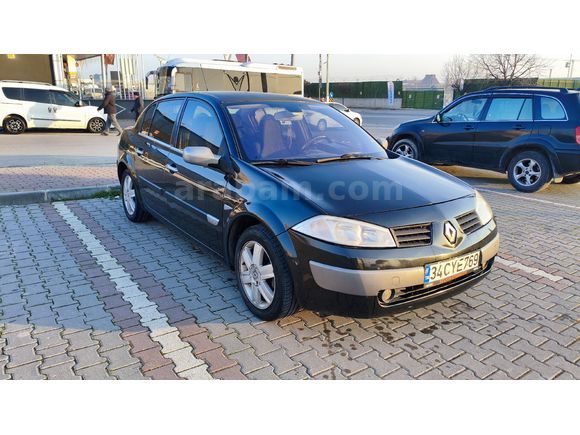 Sahibinden Renault Megane 1.6 Dynamique 2004 Model  274.600 km Siyah