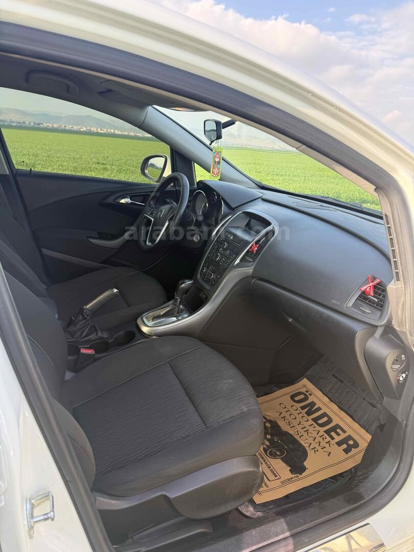Sahibinden Opel Astra 1.6 CDTI Design 2016 Model Mardin 291.000 km Beyaz 5