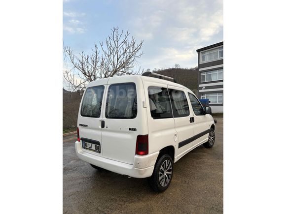 Sahibinden Peugeot Partner 1.9 D Combispace 2000 Model 