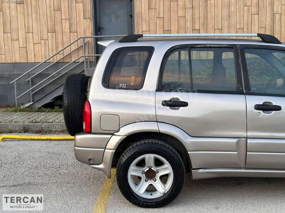 TERCAN MOTORS'DAN TERTEMİZ BAKIMLI 4 KAPI OTOMATİK 4X4 VİTARA