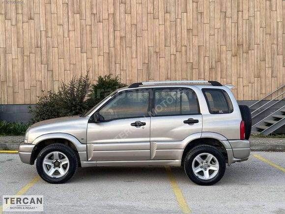 TERCAN MOTORS'DAN TERTEMİZ BAKIMLI 4 KAPI OTOMATİK 4X4 VİTARA