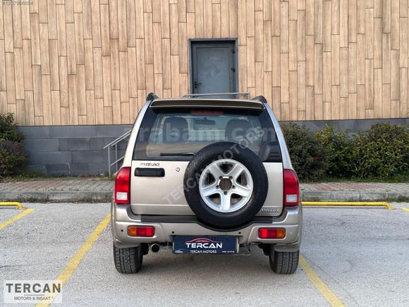 TERCAN MOTORS'DAN TERTEMİZ BAKIMLI 4 KAPI OTOMATİK 4X4 VİTARA