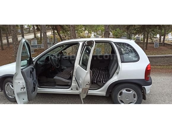 Sahibinden yeni sahibine corsa
