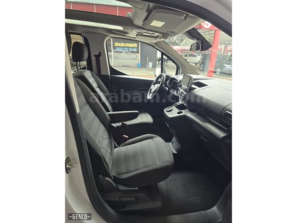 2022 OPEL COMBO 1.5 D LİFE ULTİMATE CAM TAVAN HATASIZ